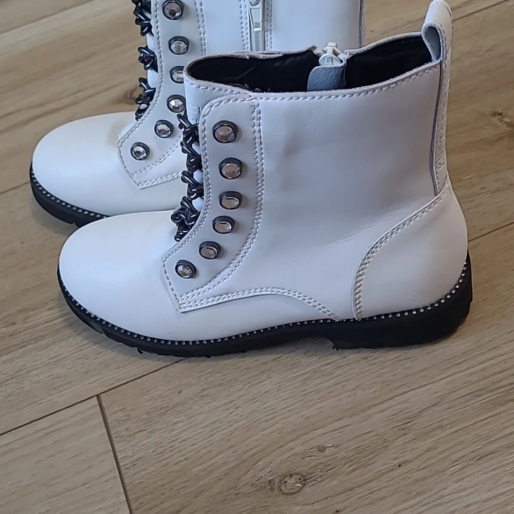 Kurt Geiger White and Black Kids Boots Size 2